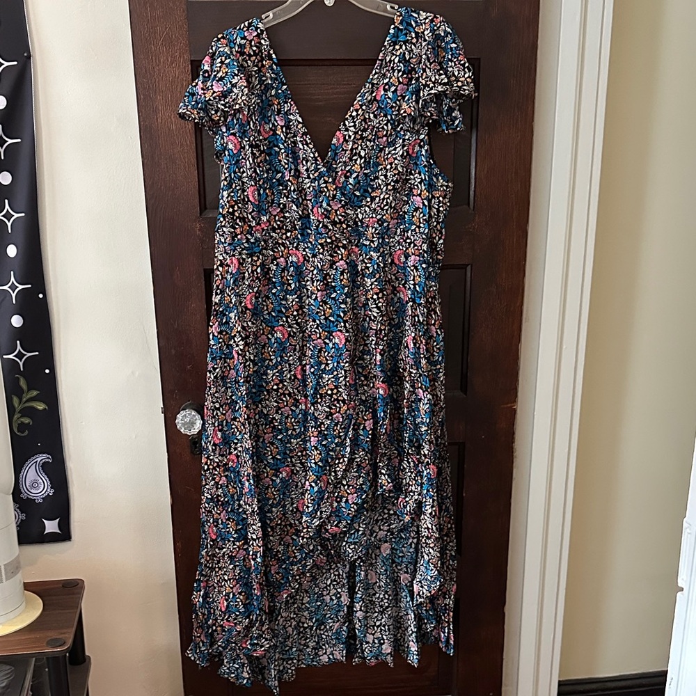 Floral V-Neck Dress/Jumper Combo